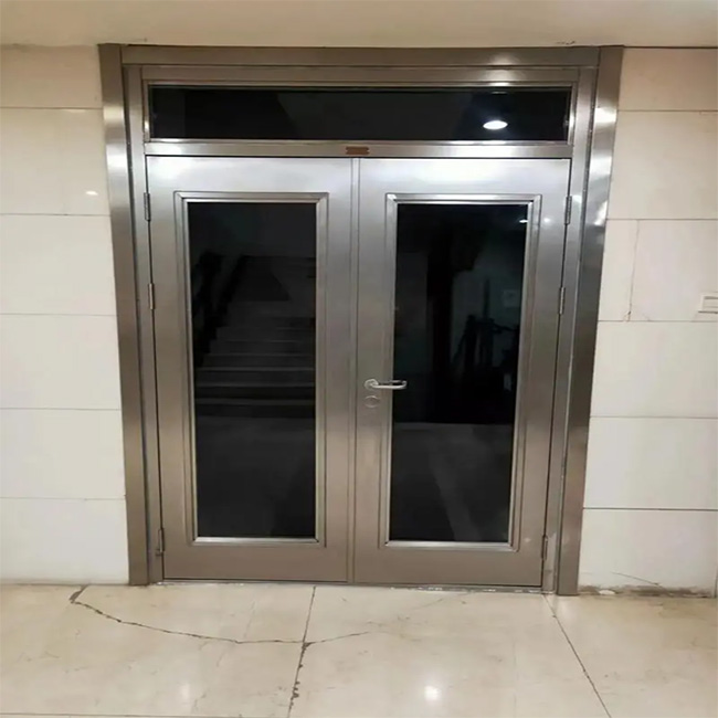 玻璃防火門防火嗎(圖1) 不銹鋼防火門玻璃.jpg