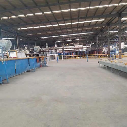 防火門廠家選錦宏門業(yè)(圖1) 錦宏防火門車間圖.jpg